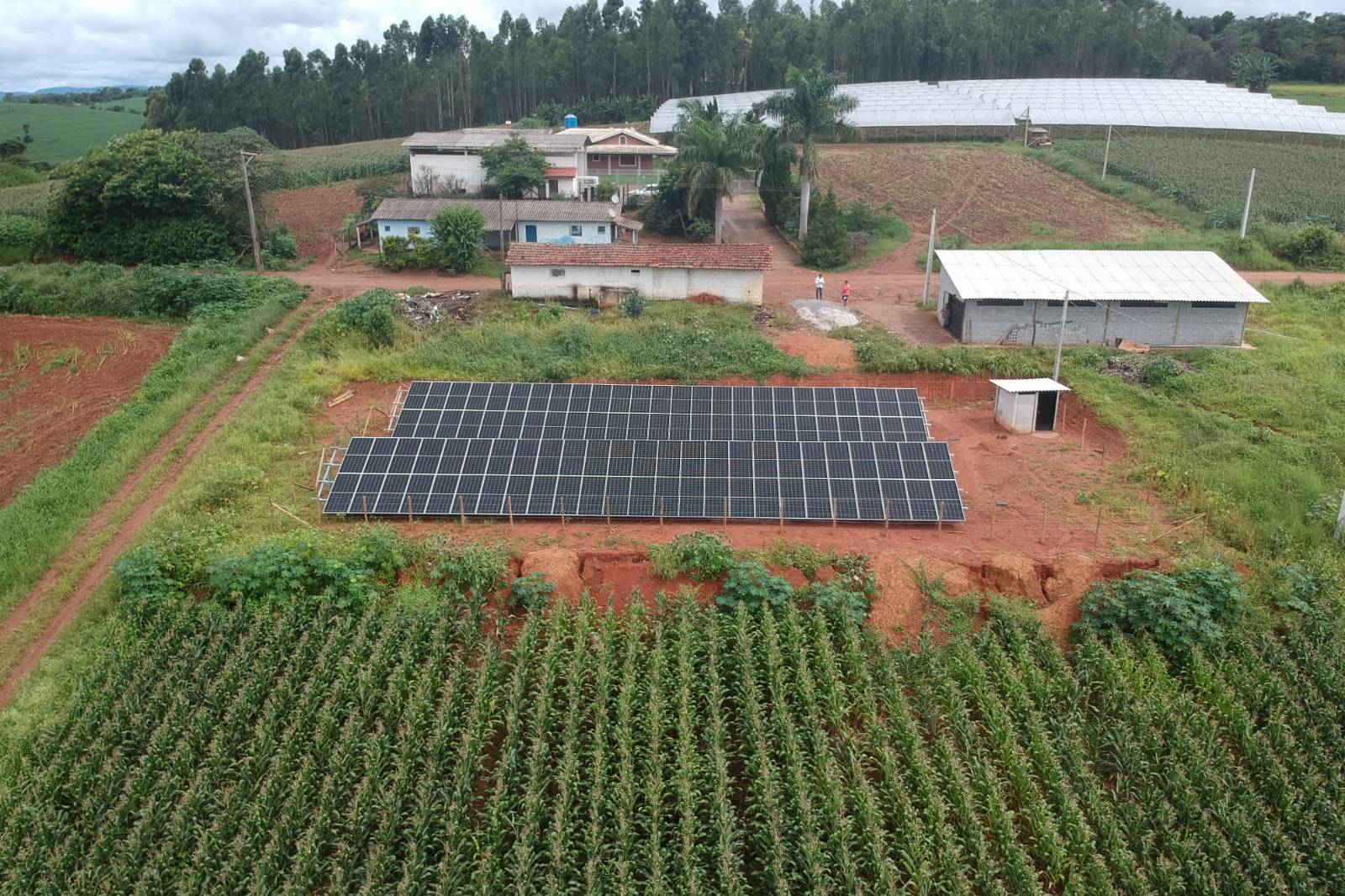 O agronegócio está cada vez mais buscando tecnologias para aumentar sua competitividade, reduzir custos e promover práticas sustentáveis.