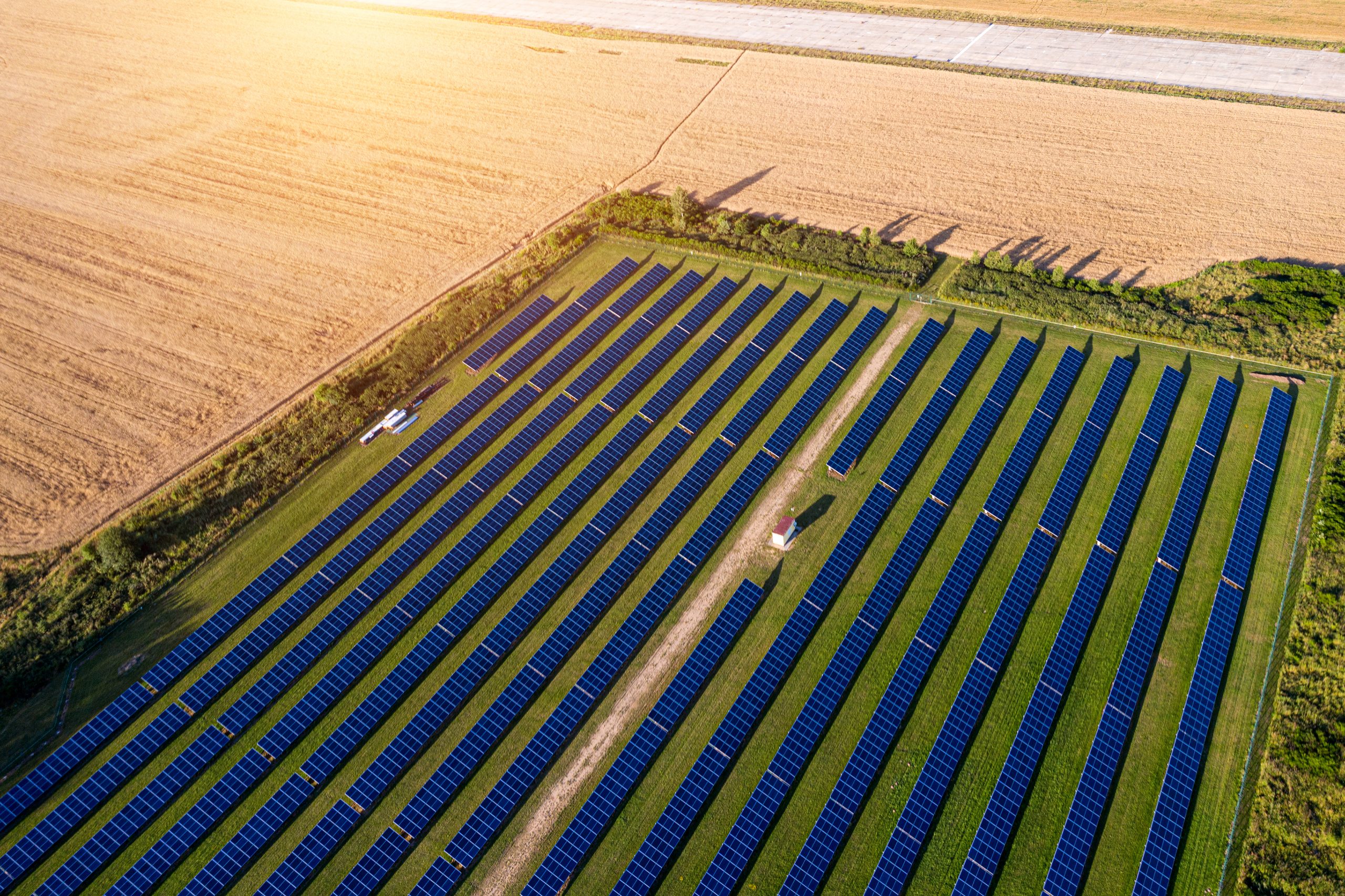 APROVEITE-OS-BENEFICIOS-E-LUCROS-DA-ENERGIA-SOLAR-NA-AGRICULTURA-scaled