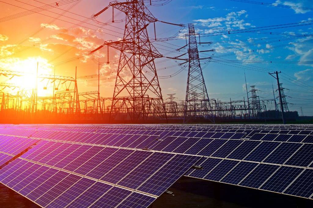 O que é um projeto Fast Track de energia solar?