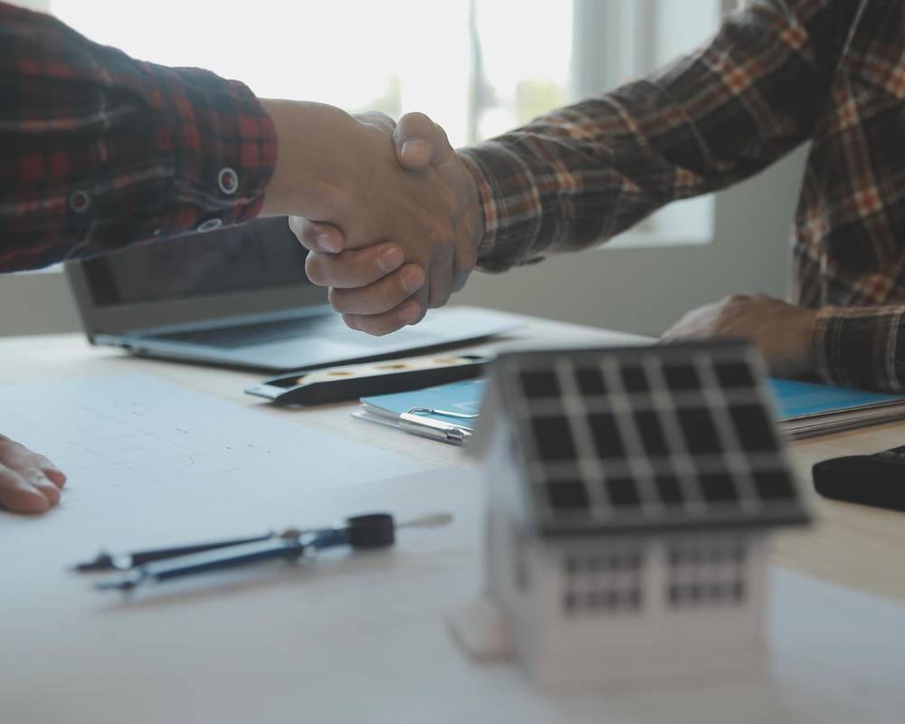 Conta de luz ou financiamento solar.