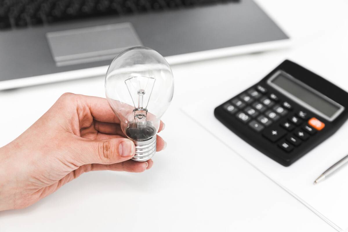 Acompanhar a conta de luz e os indicadores de geração é essencial para maximizar a economia proporcionada pelo sistema fotovoltaico.